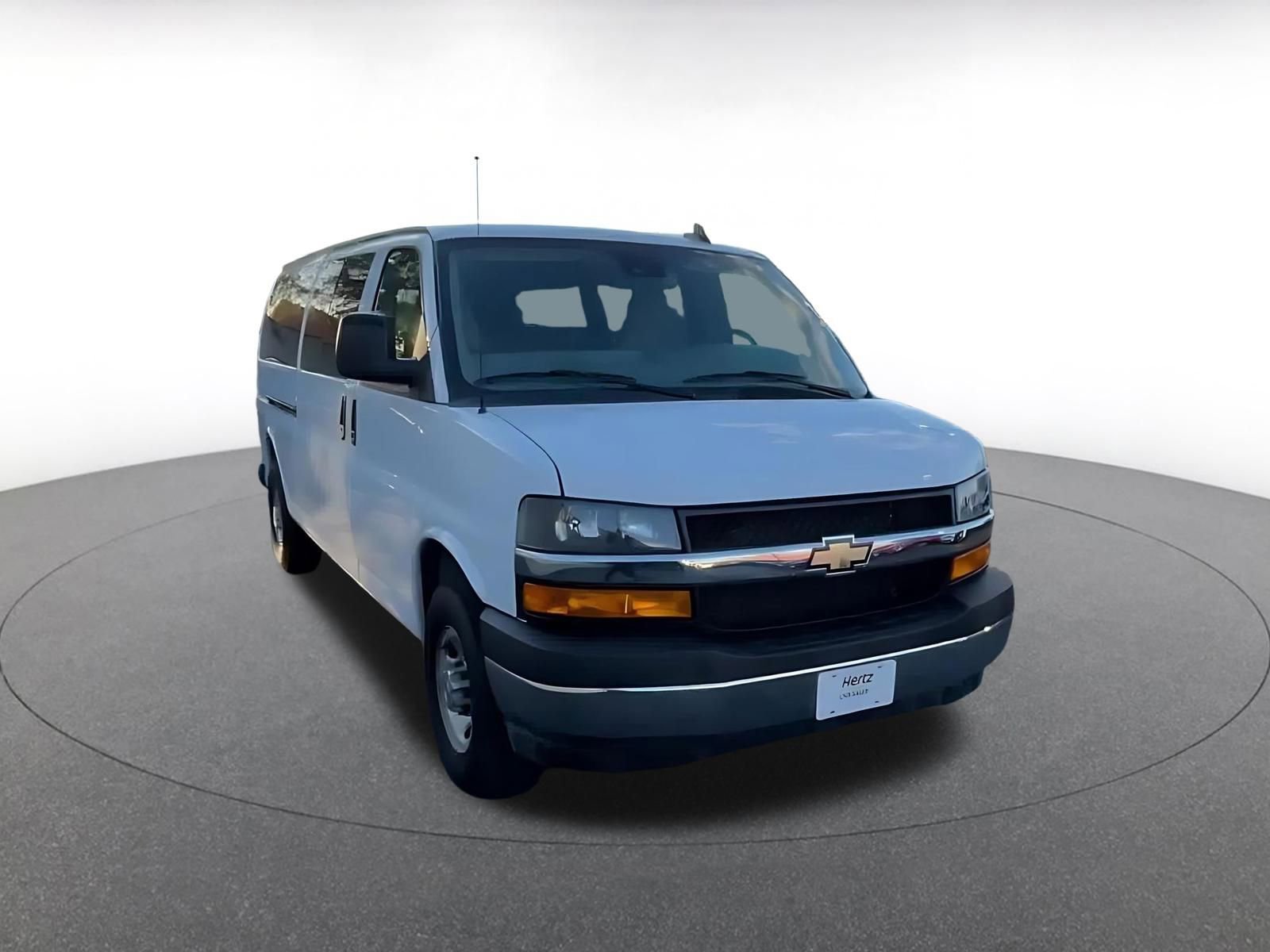 Used 2025 Chevrolet Express 3500 LT w/ LT Preferred Equipment Group image 3