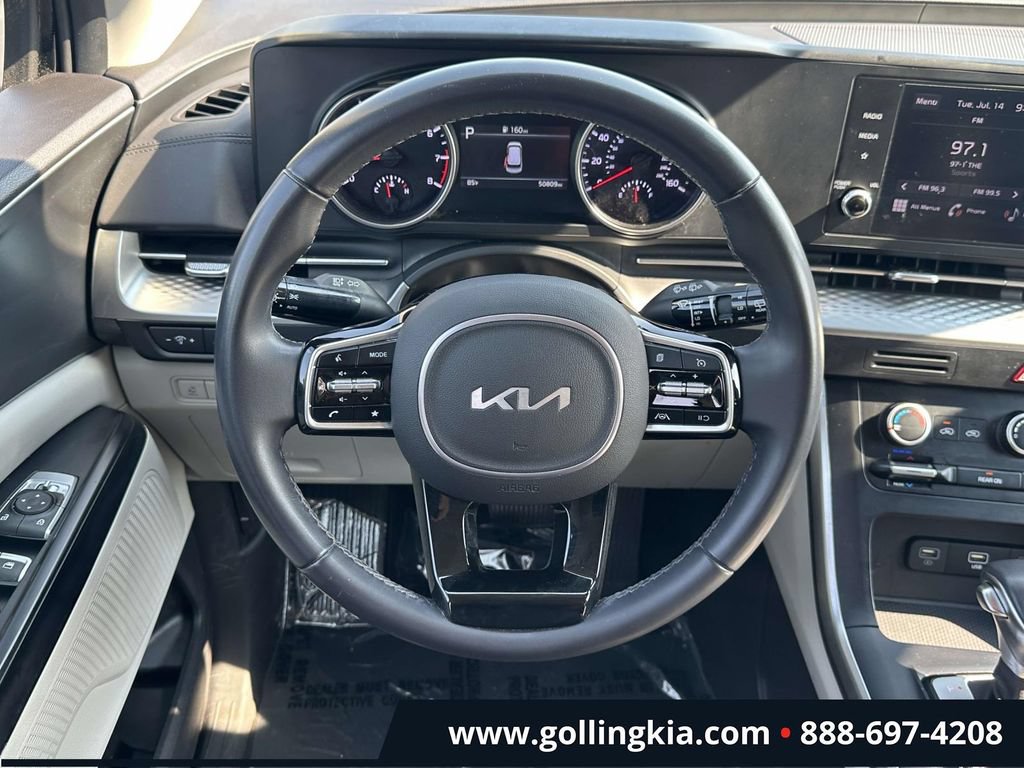 Certified 2024 Kia Carnival LX FWD image 13