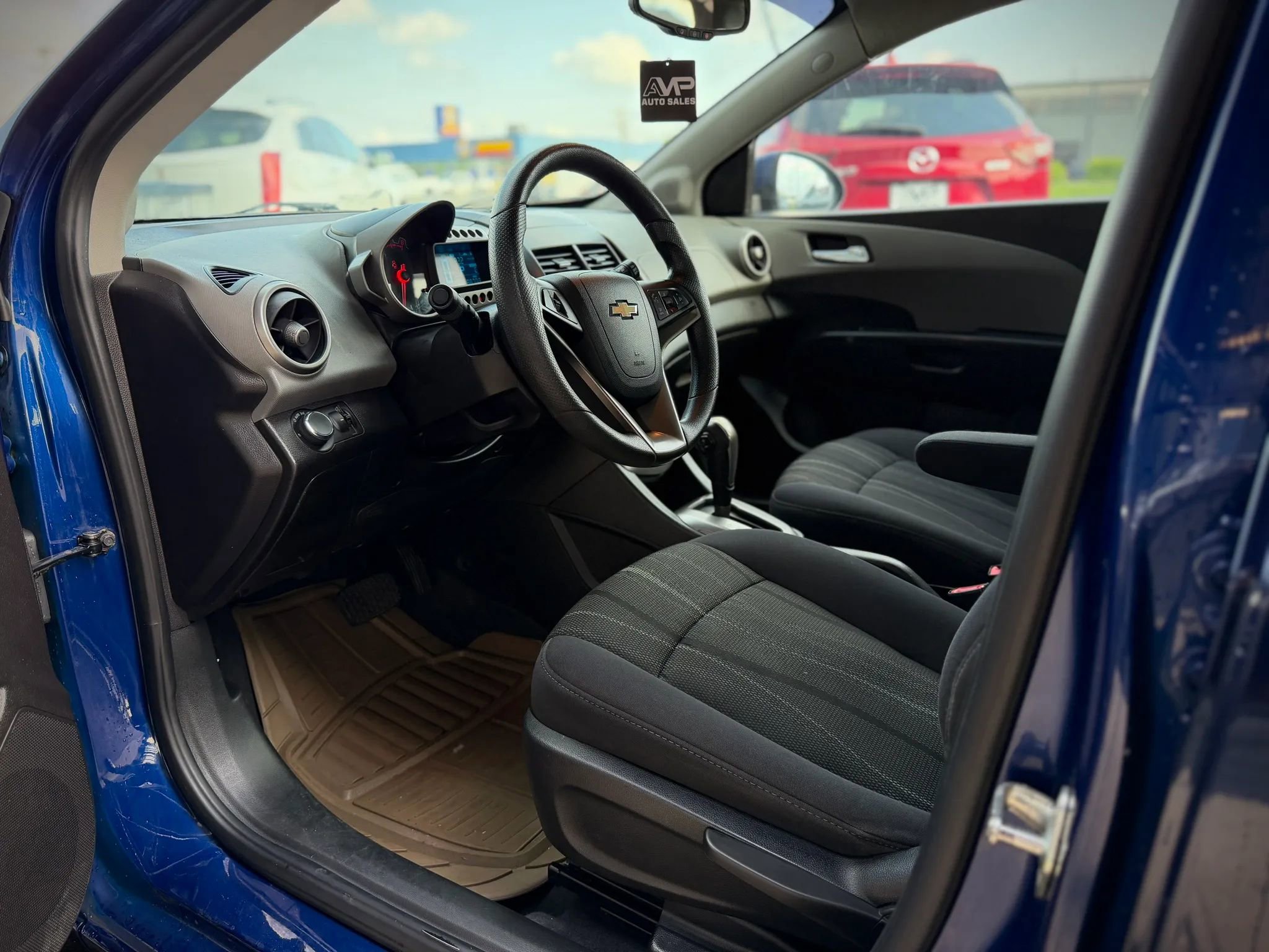 Used 2014 Chevrolet Sonic LT FWD image 6