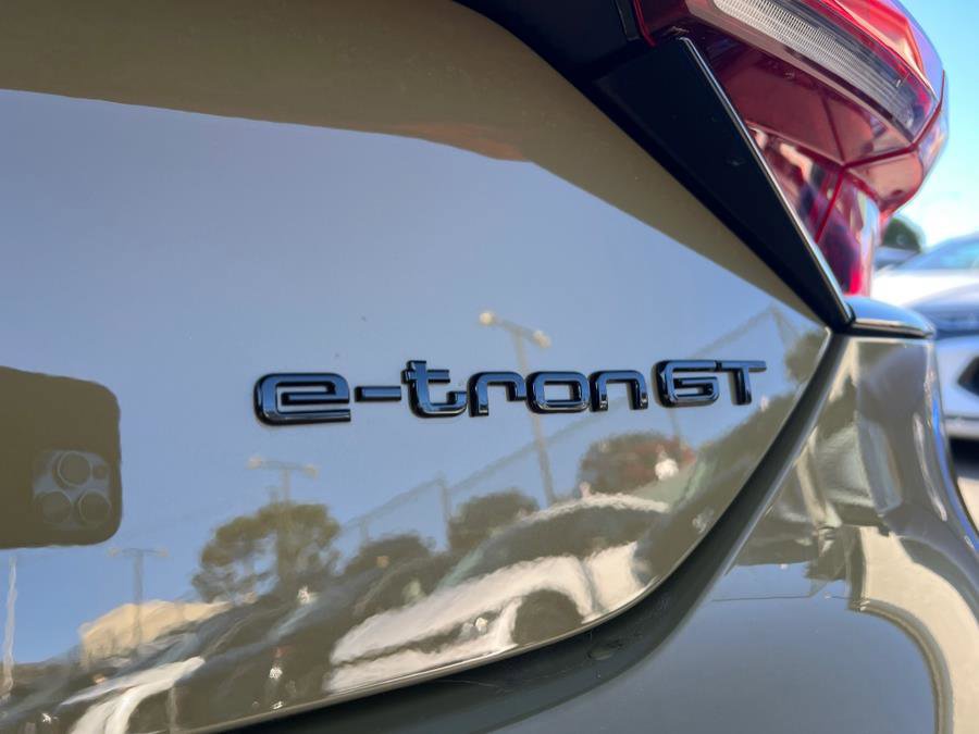 Used 2023 Audi RS e-tron GT w/ Carbon Performance Package image 51
