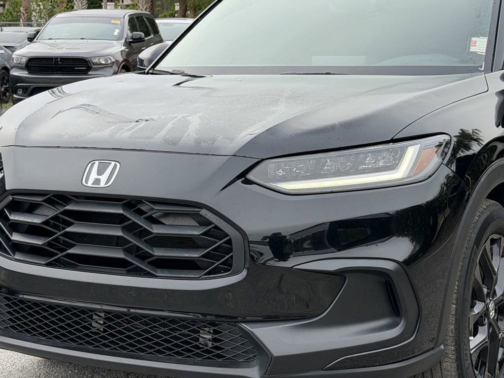 Used 2023 Honda HR-V Sport image 10