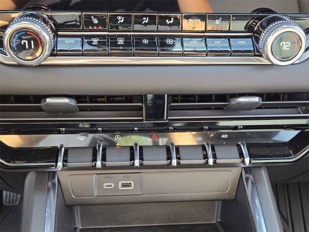 New 2026 GMC Canyon Elevation w/ Convenience Package image 17