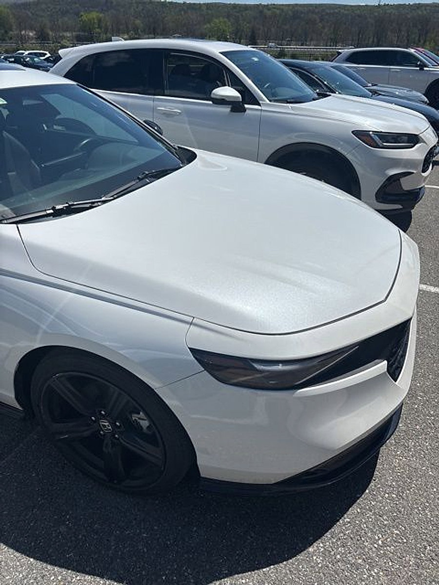 Used 2023 Honda Accord Sport image 9