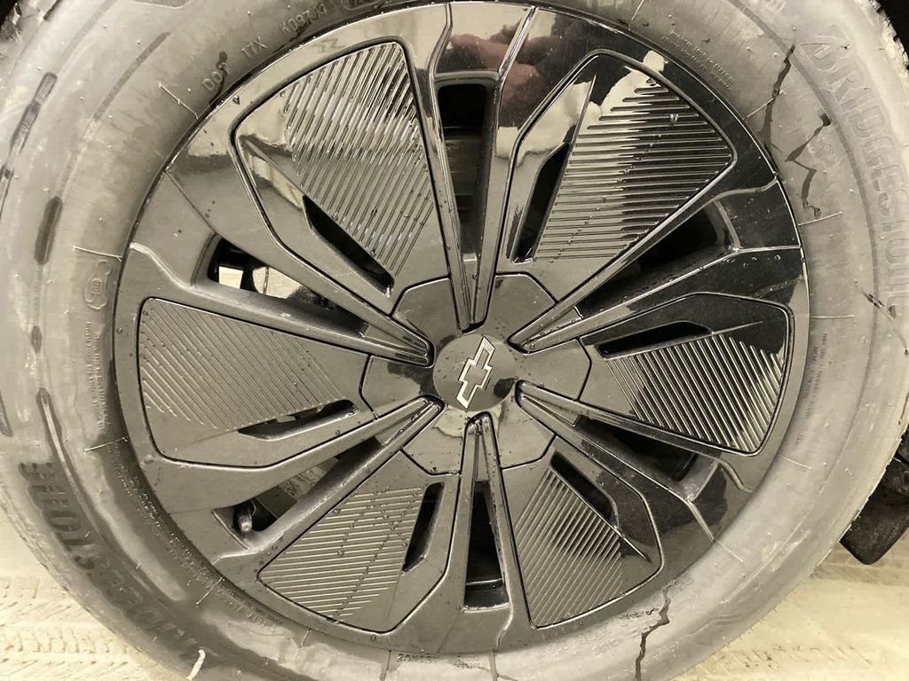 New 2025 Chevrolet Blazer EV LT image 25