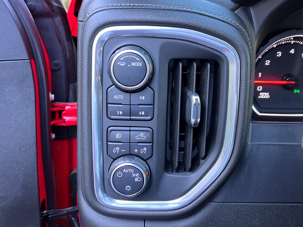 Used 2021 Chevrolet Silverado 1500 LT Trail Boss w/ Bed Protection Package AWD/4WD image 26