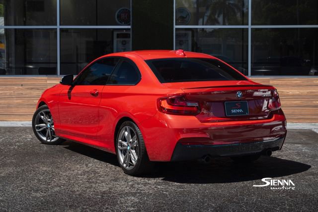 Used 2015 BMW M235i Coupe image 4