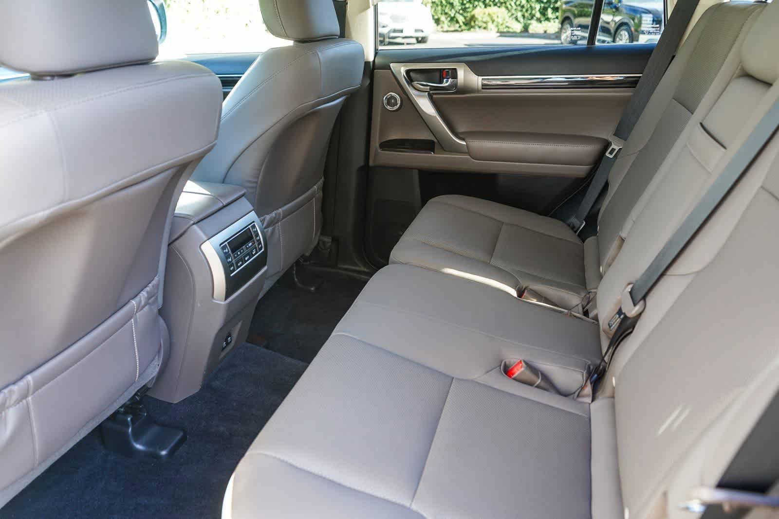 Used 2021 Lexus GX 460 Premium w/ Premium Plus Package AWD/4WD image 18