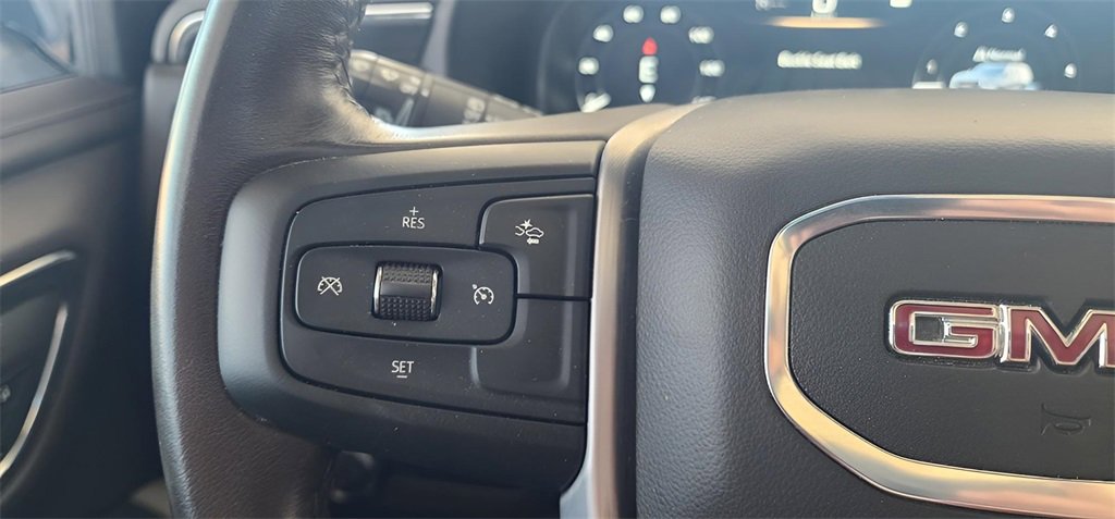 Used 2023 GMC Yukon SLT image 28