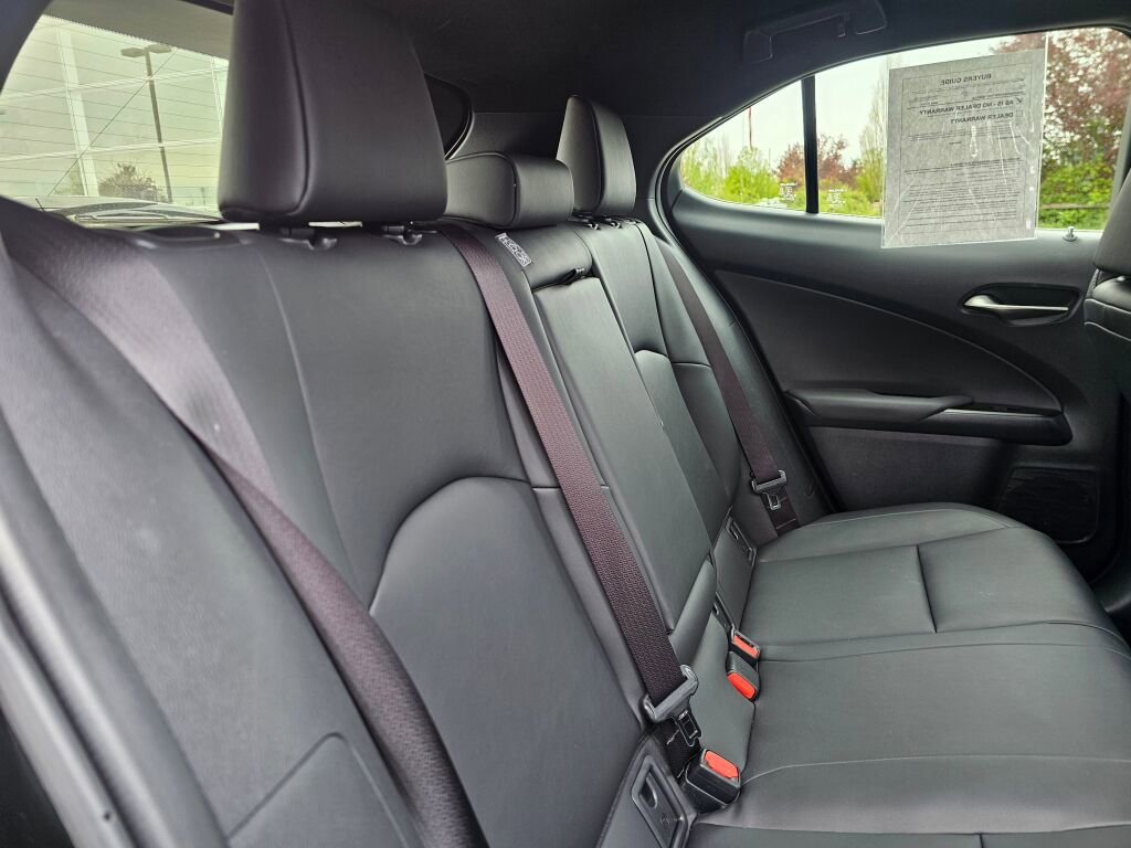Used 2019 Lexus UX 250h w/ Premium Package image 16