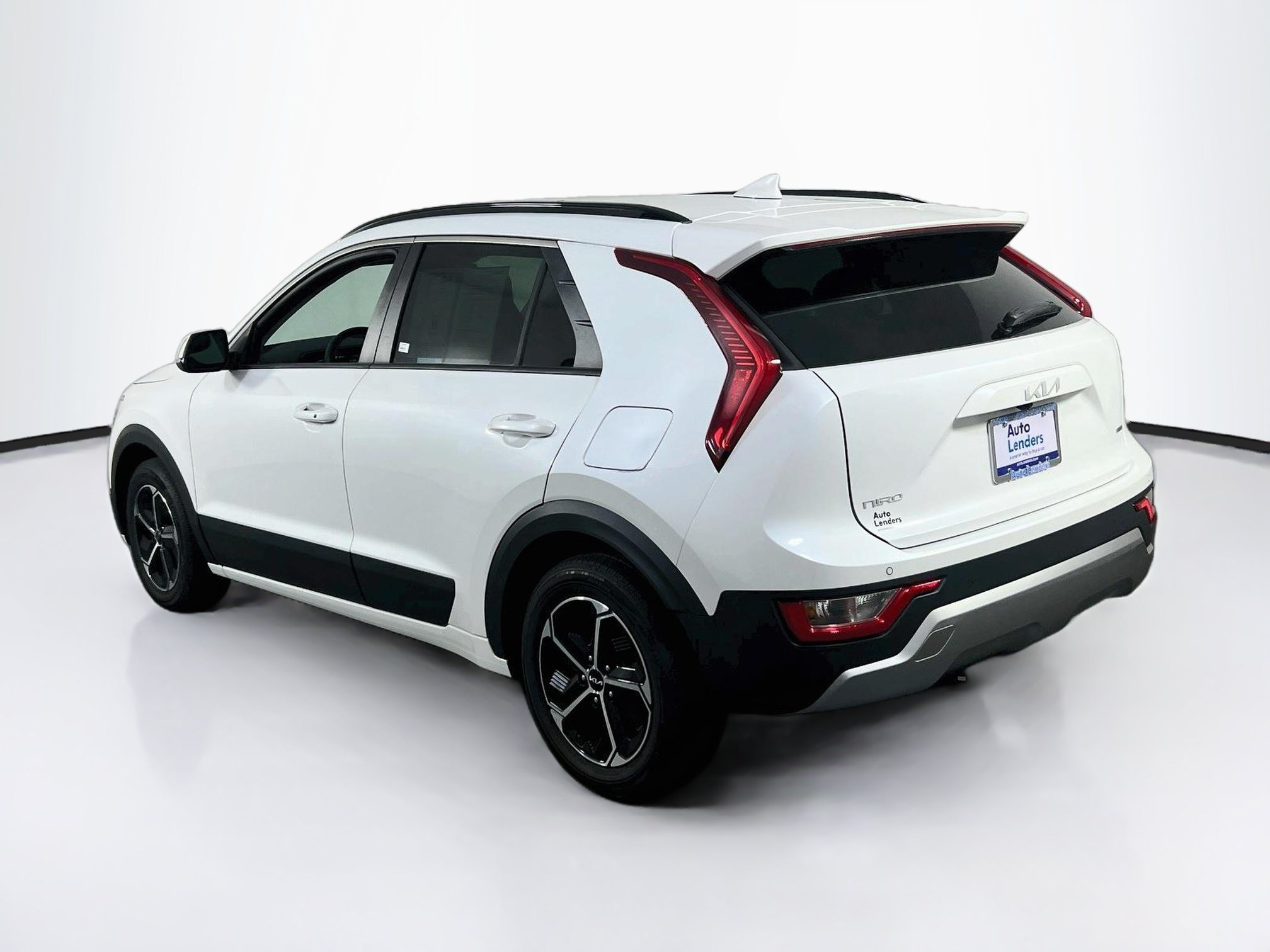 Used 2023 Kia Niro EX FWD image 7