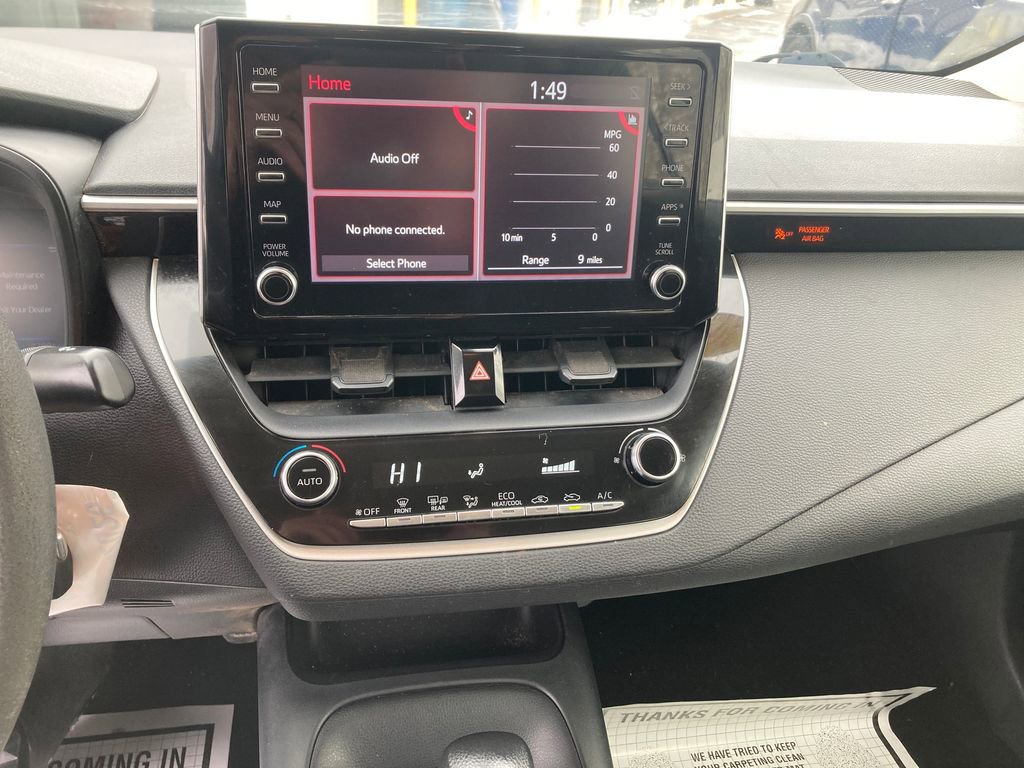 Used 2020 Toyota Corolla LE image 25