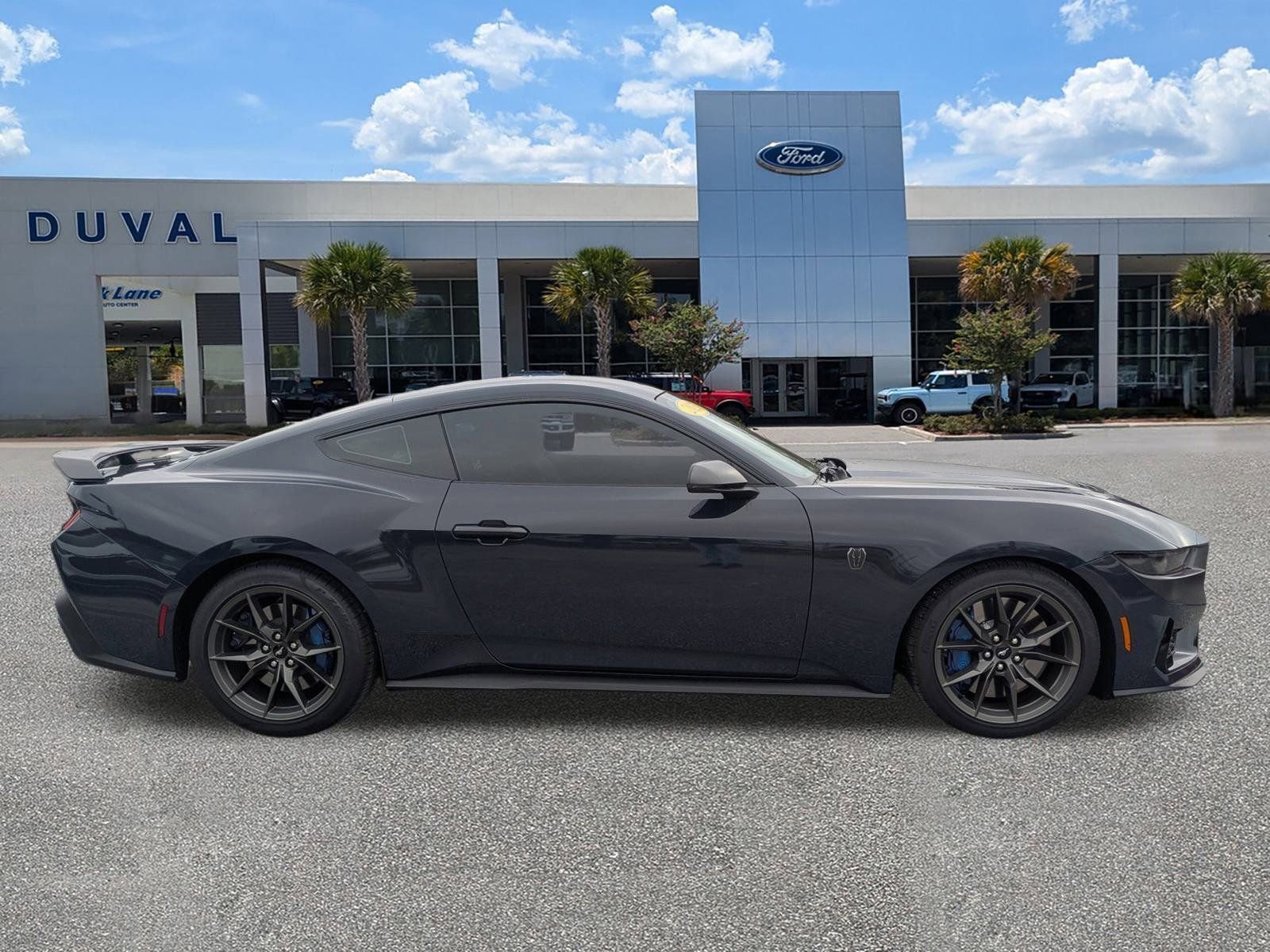Used 2025 Ford Mustang Dark Horse image 3