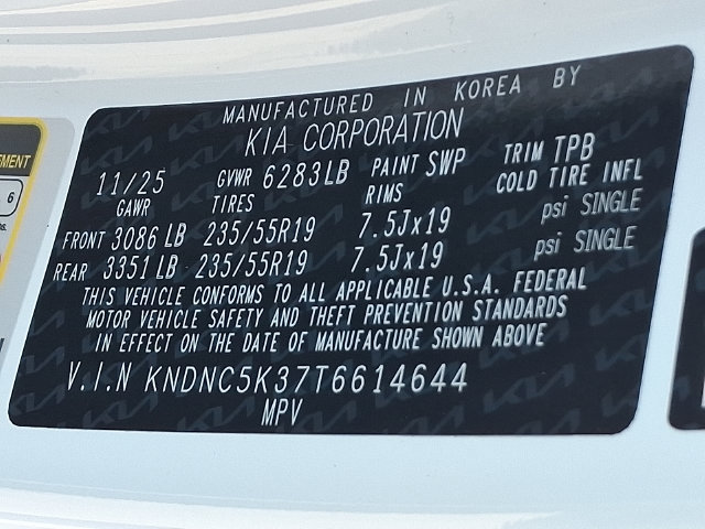 Used 2026 Kia Carnival EX FWD image 25