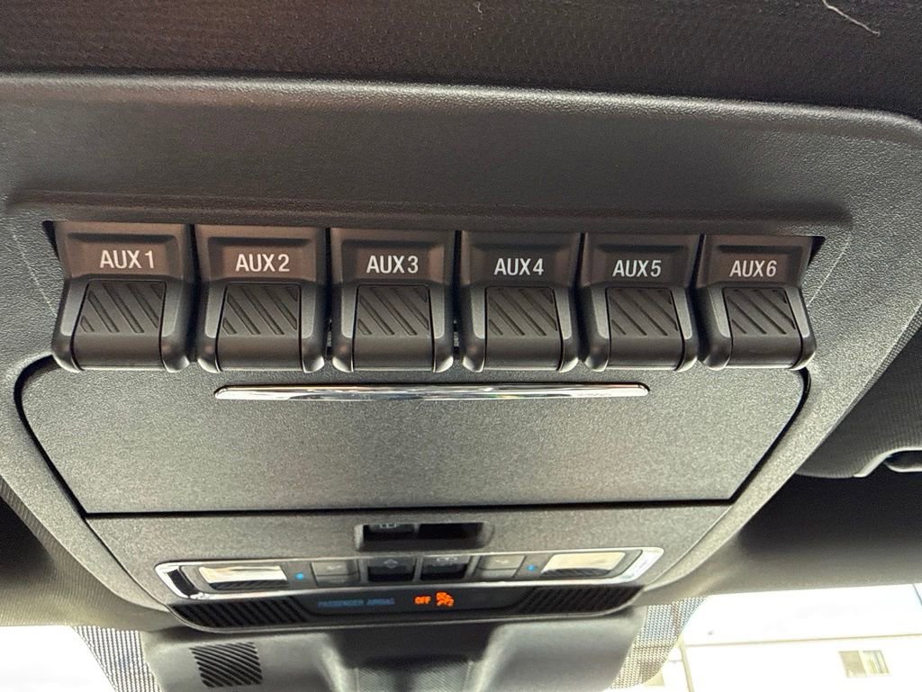 Certified 2025 Ford F150 Raptor AWD/4WD image 39