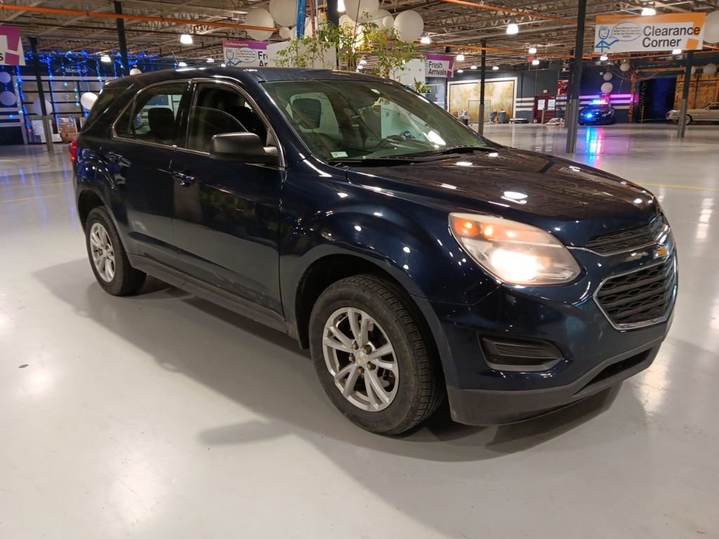 Used 2017 Chevrolet Equinox LS image 4