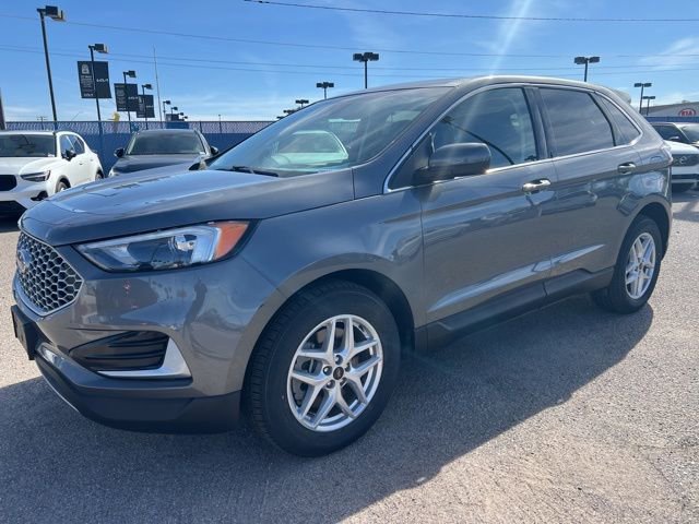 Used 2024 Ford Edge SEL image 7