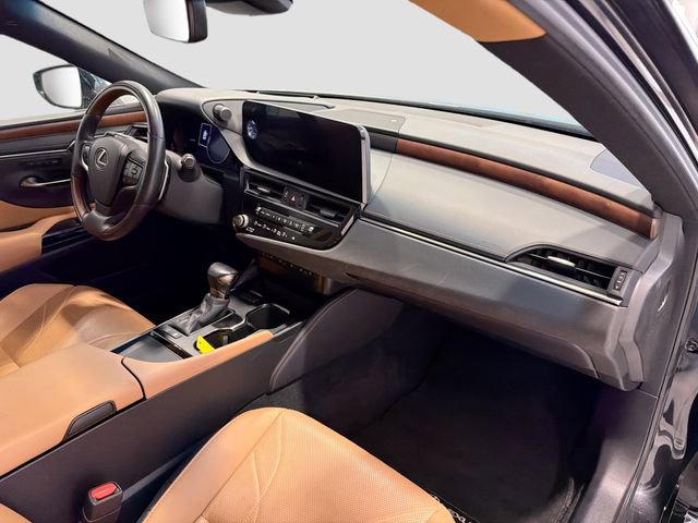 Used 2023 Lexus ES 300h Ultra Luxury image 23