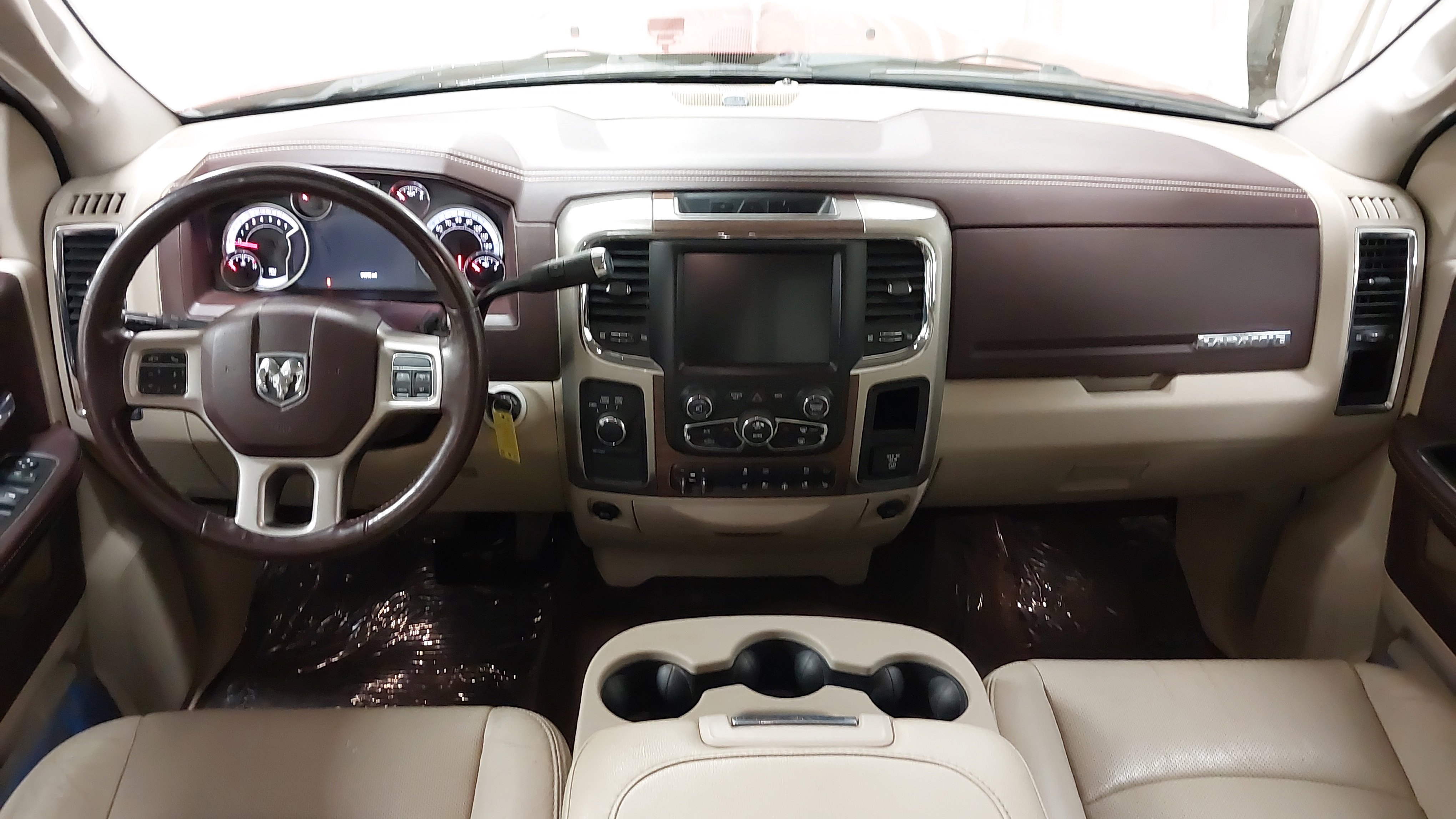 Used 2015 RAM 2500 Laramie AWD/4WD image 32