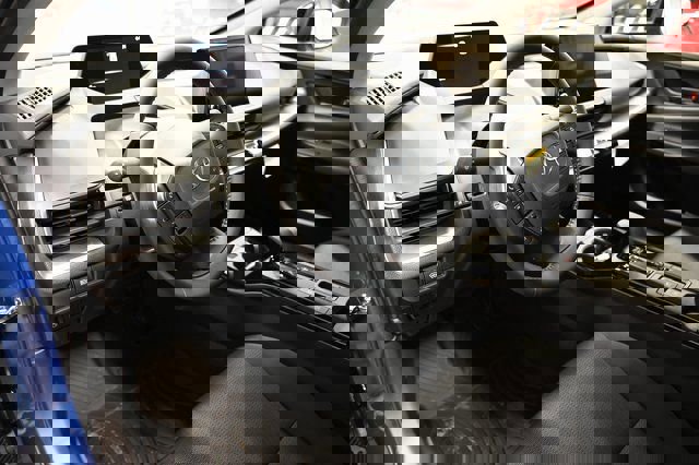 New 2026 Toyota Prius LE image 21