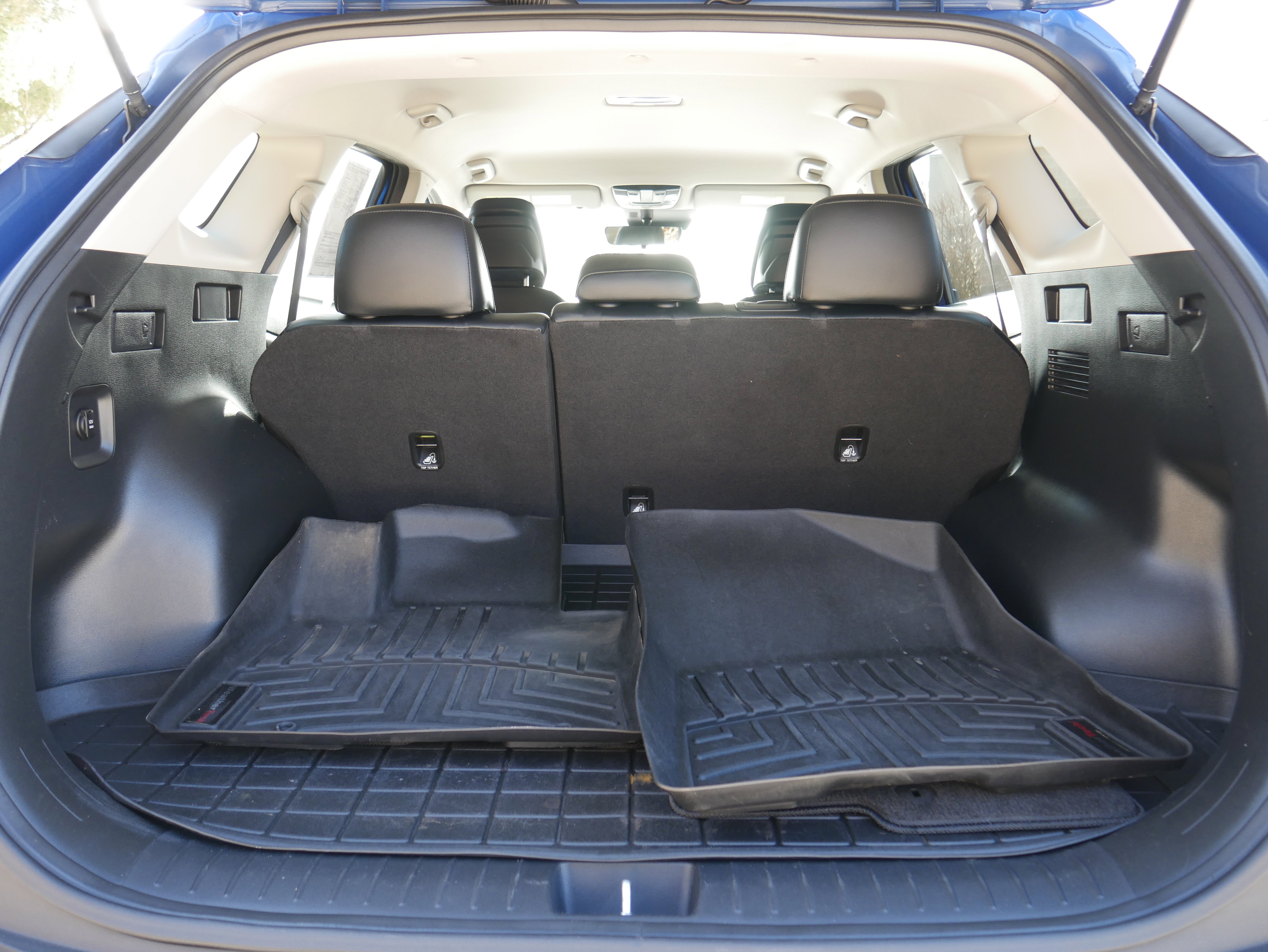 Used 2023 Kia Sportage EX image 6