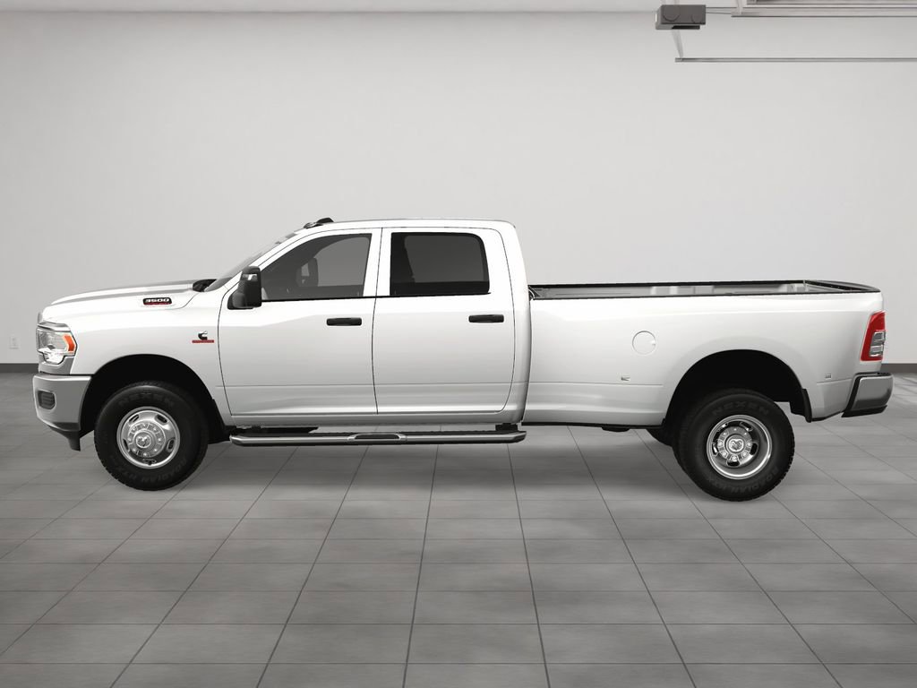 New 2024 RAM 3500 Tradesman w/ Chrome Appearance Group image 3