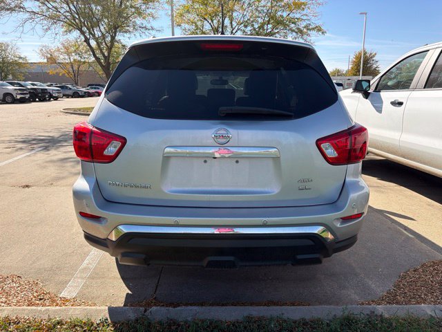 Used 2017 Nissan Pathfinder SL AWD/4WD image 9