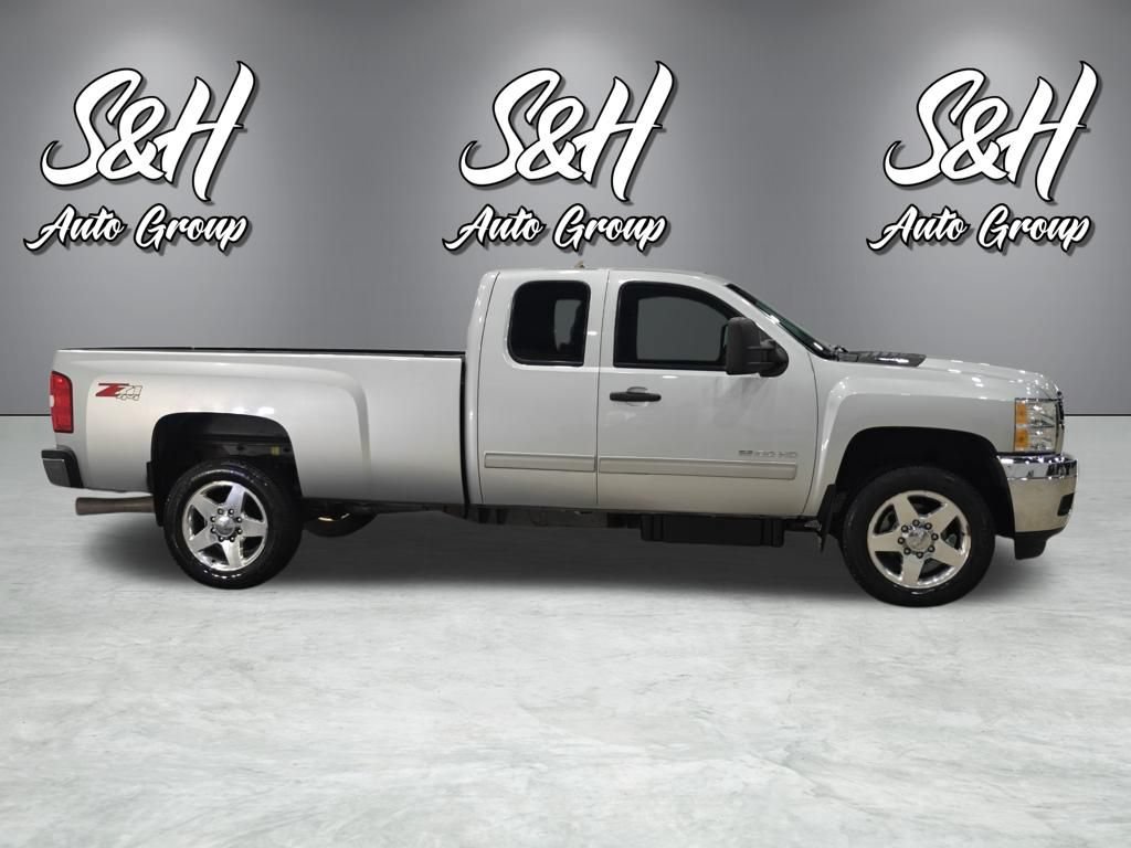 Used 2013 Chevrolet Silverado 2500 LT w/ Interior Plus Package AWD/4WD image 22