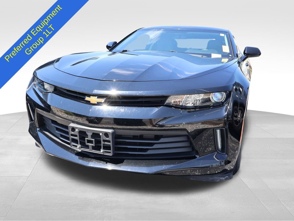 Used 2017 Chevrolet Camaro LT RWD image 3