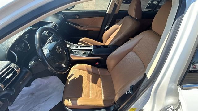 Used 2016 Lexus IS 200t RWD image 17