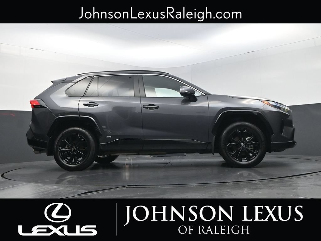 Used 2025 Toyota RAV4 SE AWD/4WD image 21