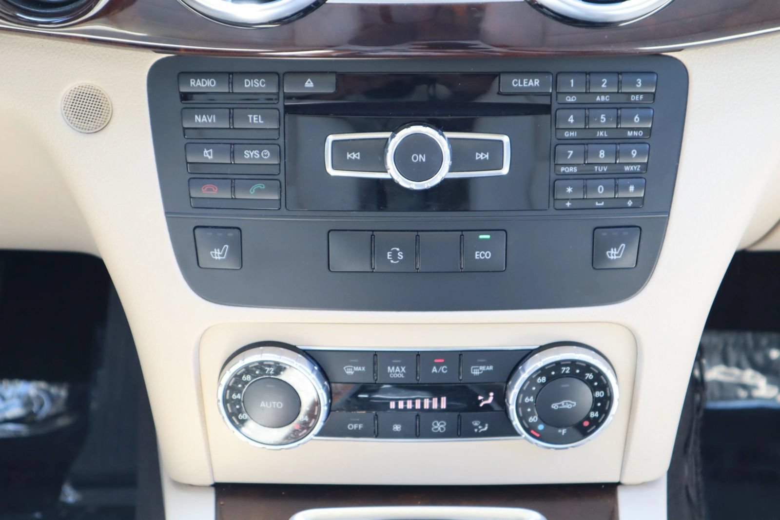 Used 2015 Mercedes-Benz GLK 350 2WD image 24