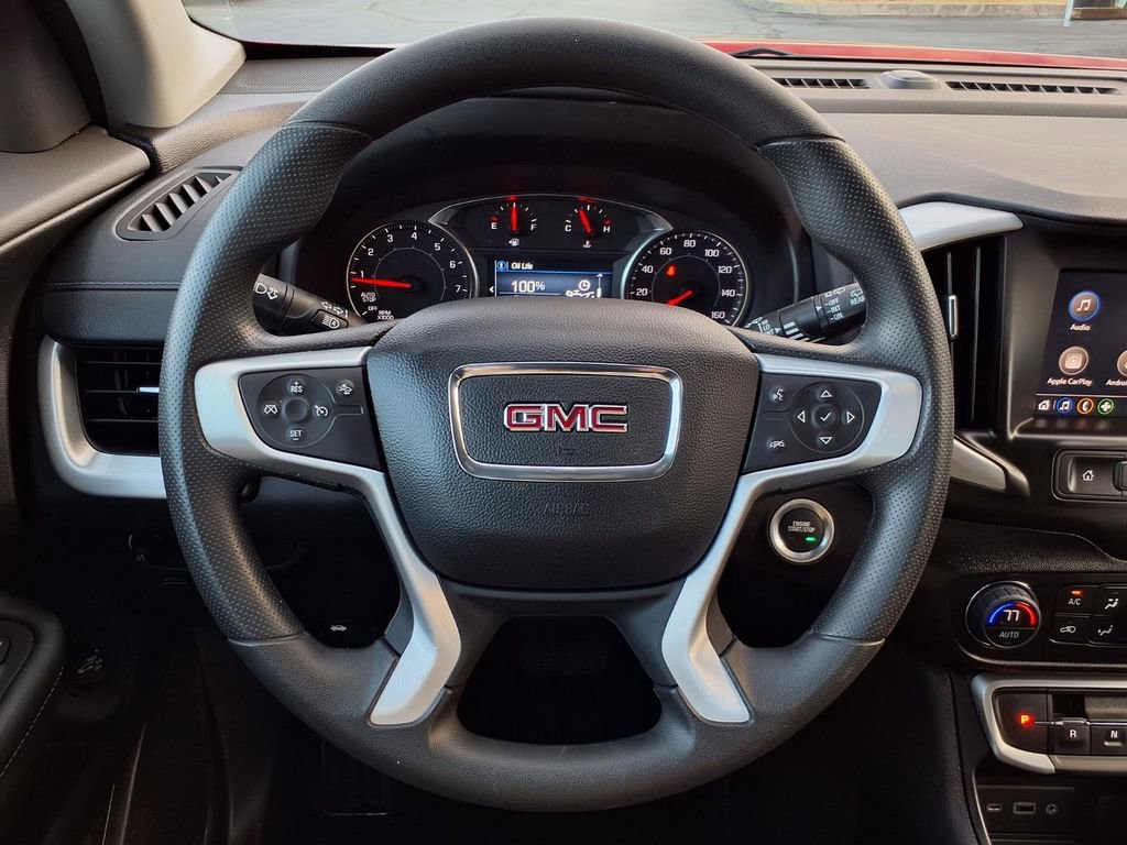 Used 2024 GMC Terrain SLE w/ Driver Convenience Package image 14
