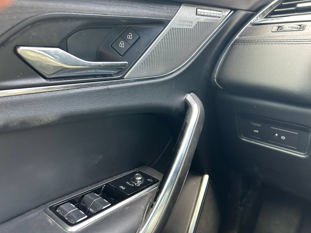Used 2021 Jaguar F-PACE S AWD/4WD image 17