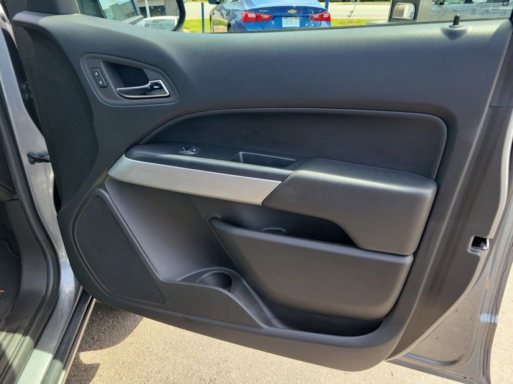 Used 2022 Chevrolet Colorado LT w/ Luxury Package AWD/4WD image 32