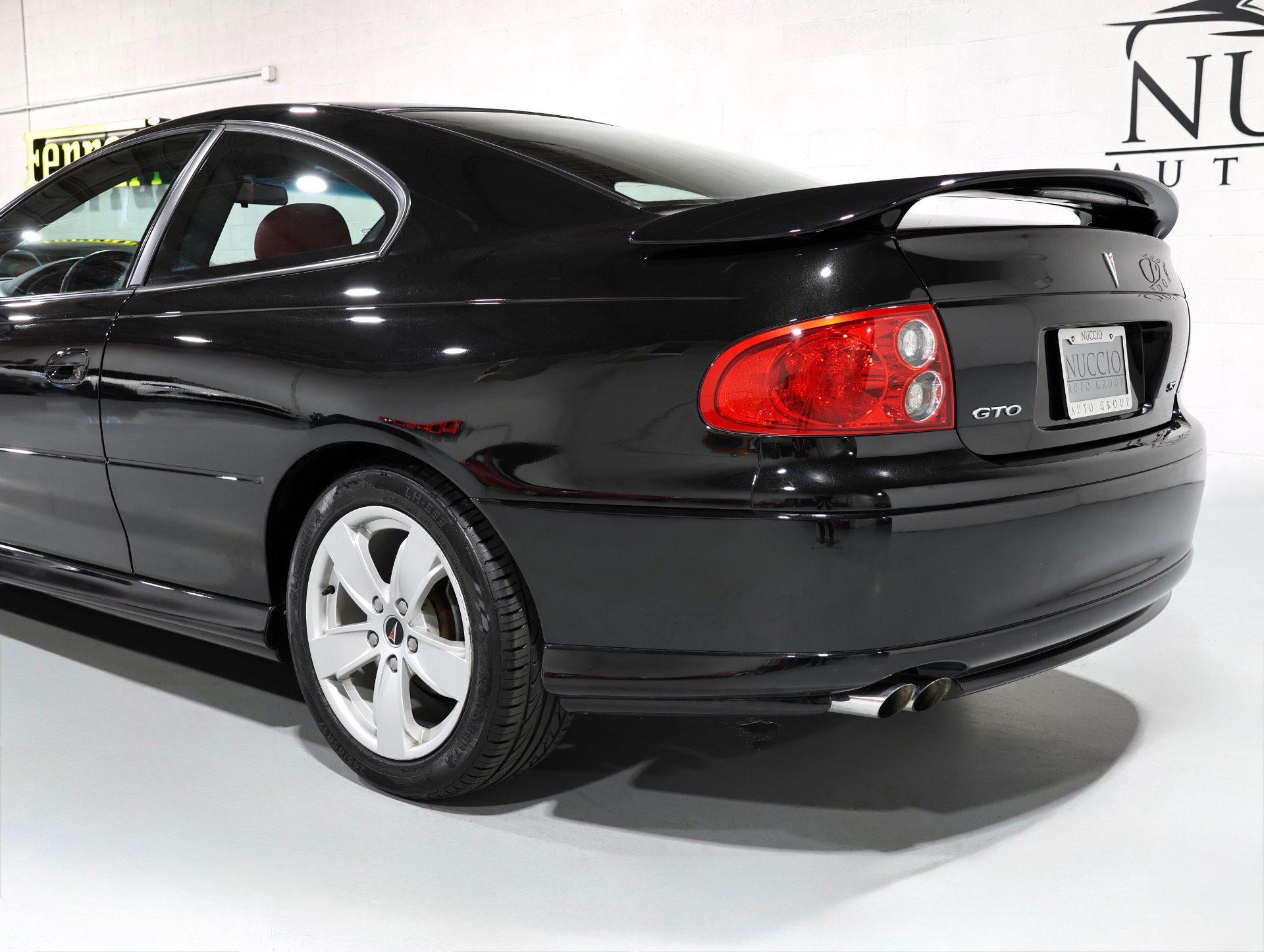 Used 2004 Pontiac GTO RWD image 33