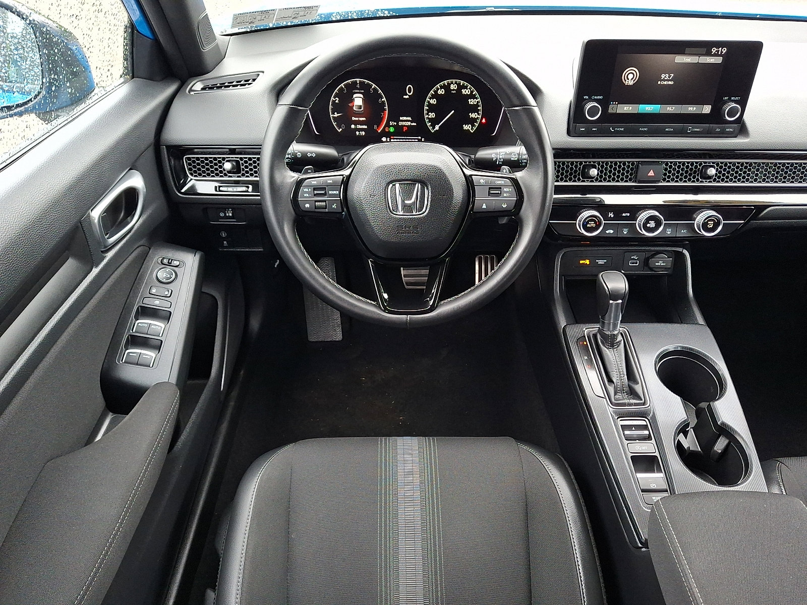 Used 2023 Honda Civic Sport image 11
