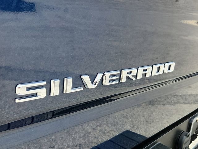Used 2023 Chevrolet Silverado 1500 LT AWD/4WD image 24