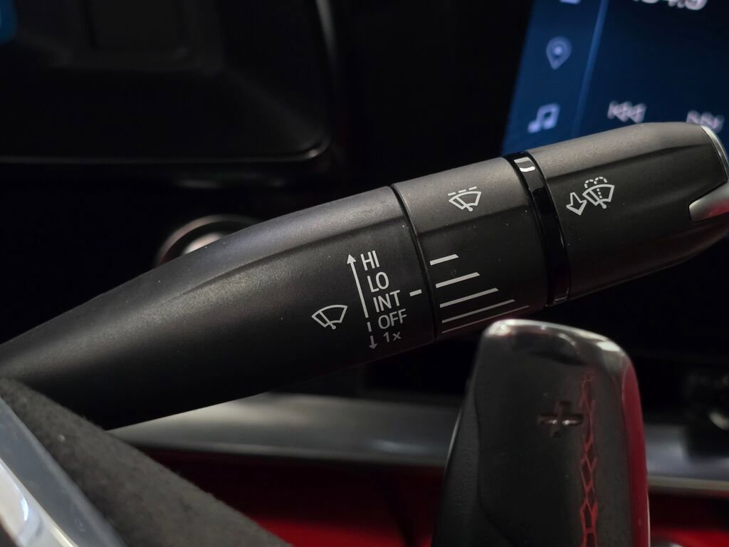Used 2024 Chevrolet Corvette Stingray image 40