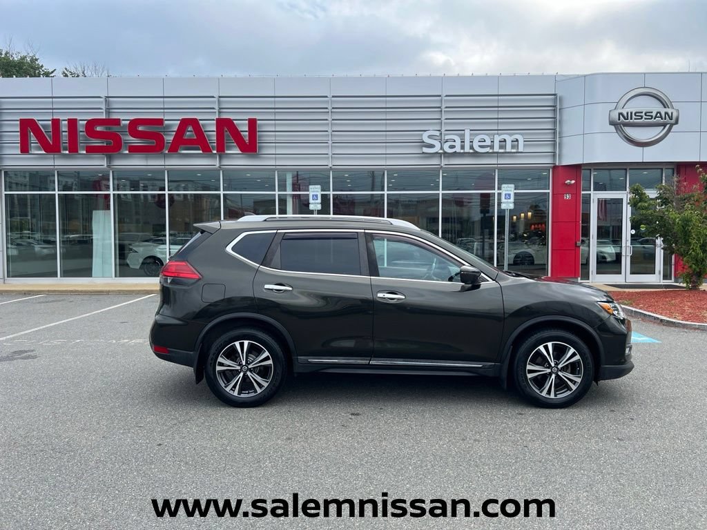 Used 2017 Nissan Rogue SL w/ SL Premium Package AWD/4WD image 8