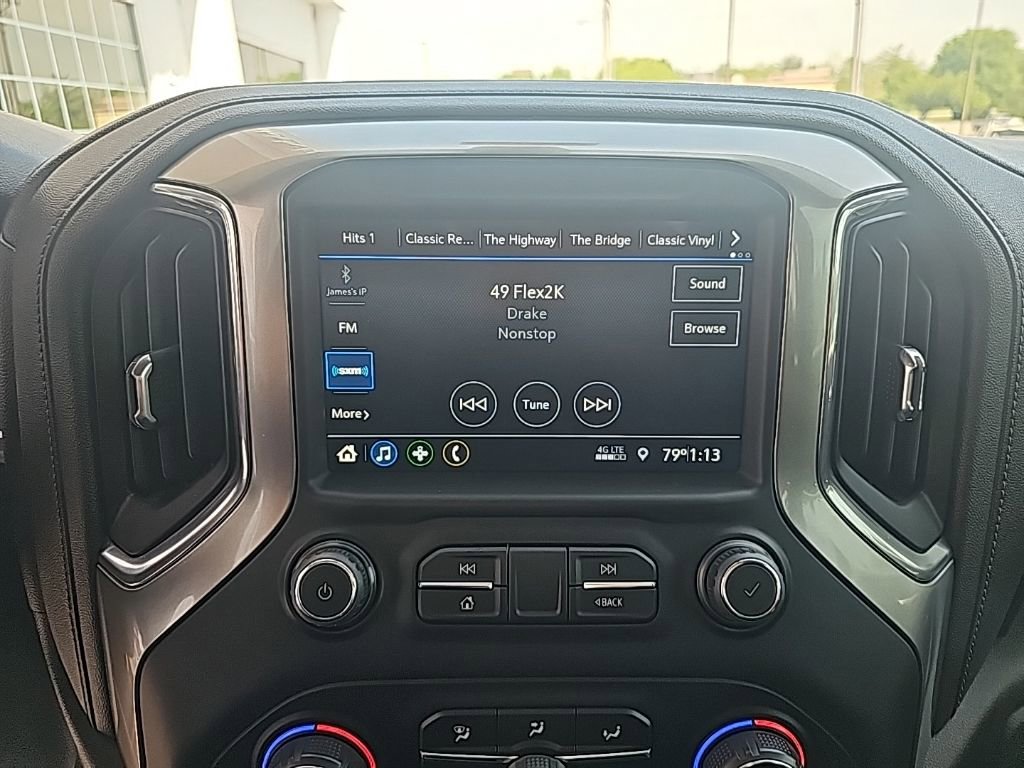 Used 2022 Chevrolet Silverado 1500 LT image 15