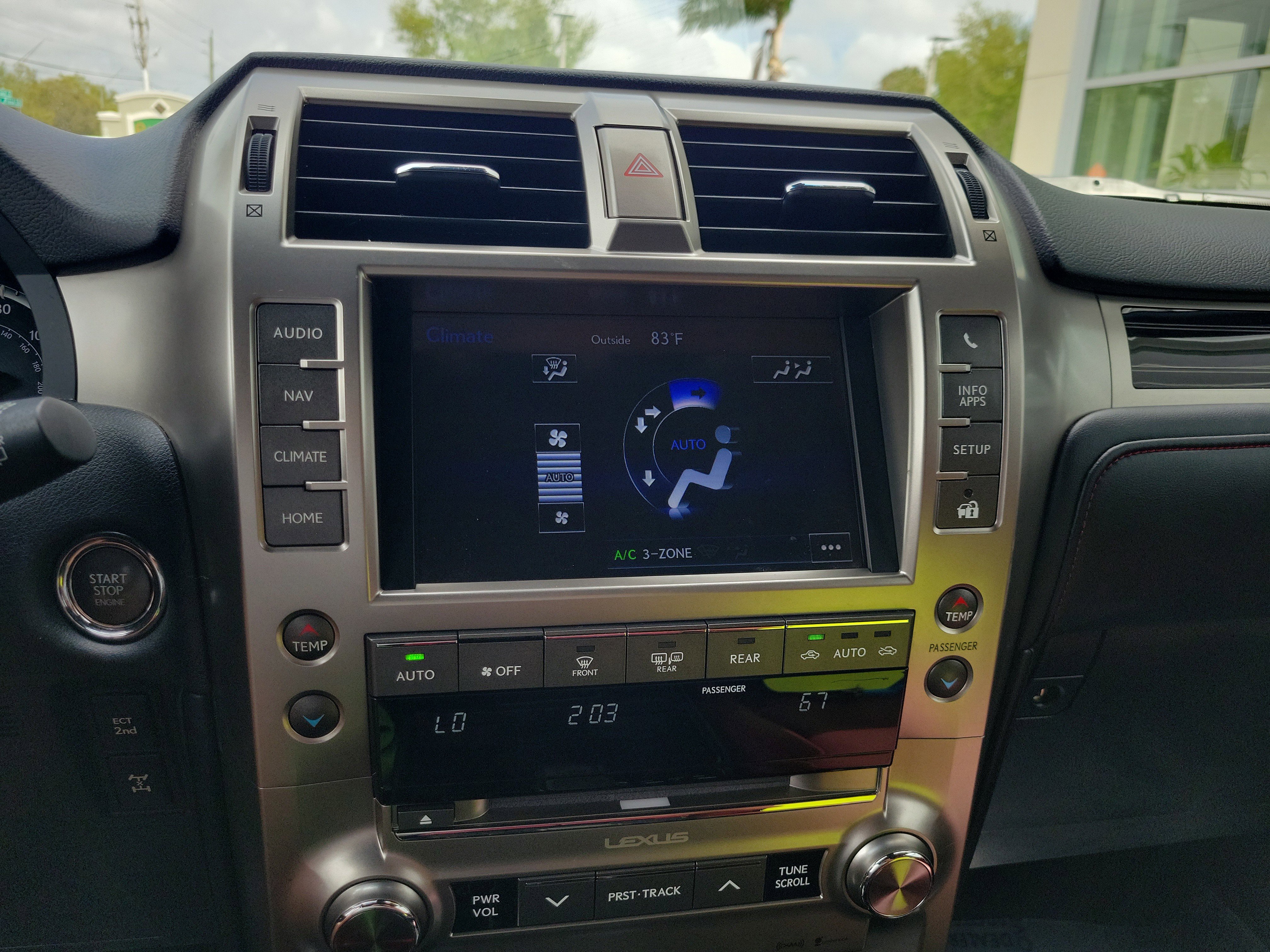 Used 2021 Lexus GX 460 Premium w/ Premium Package image 23