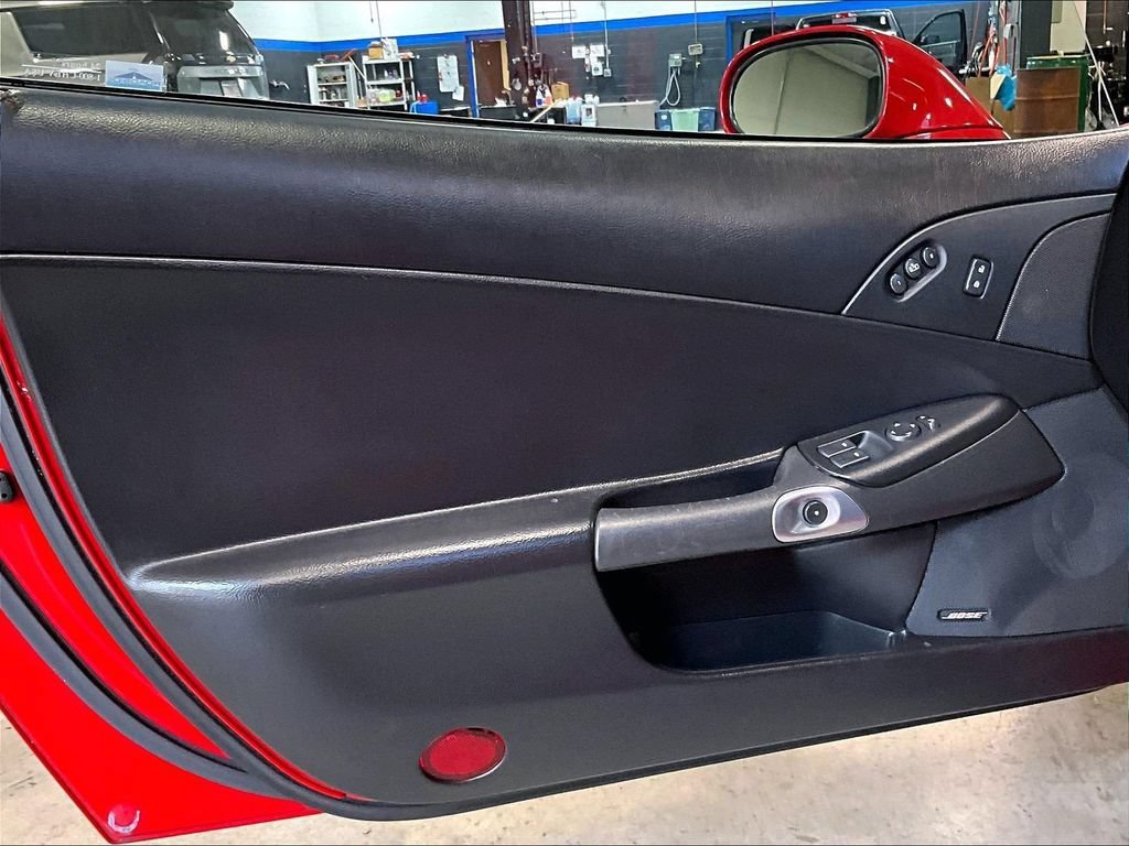 Used 2006 Chevrolet Corvette Convertible w/ Preferred Equipment Group RWD image 9