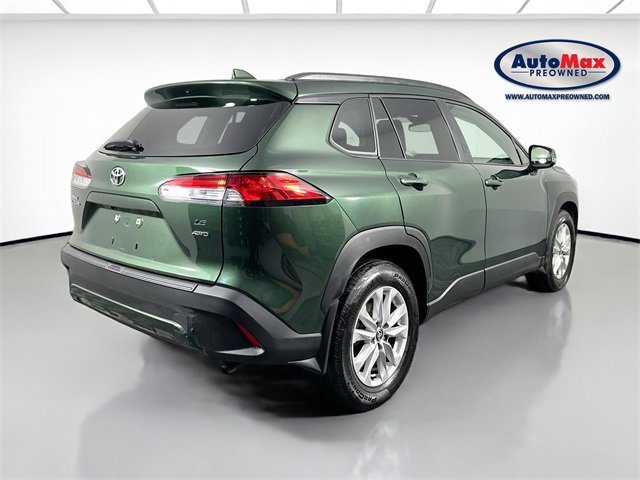 Used 2023 Toyota Corolla Cross LE image 2