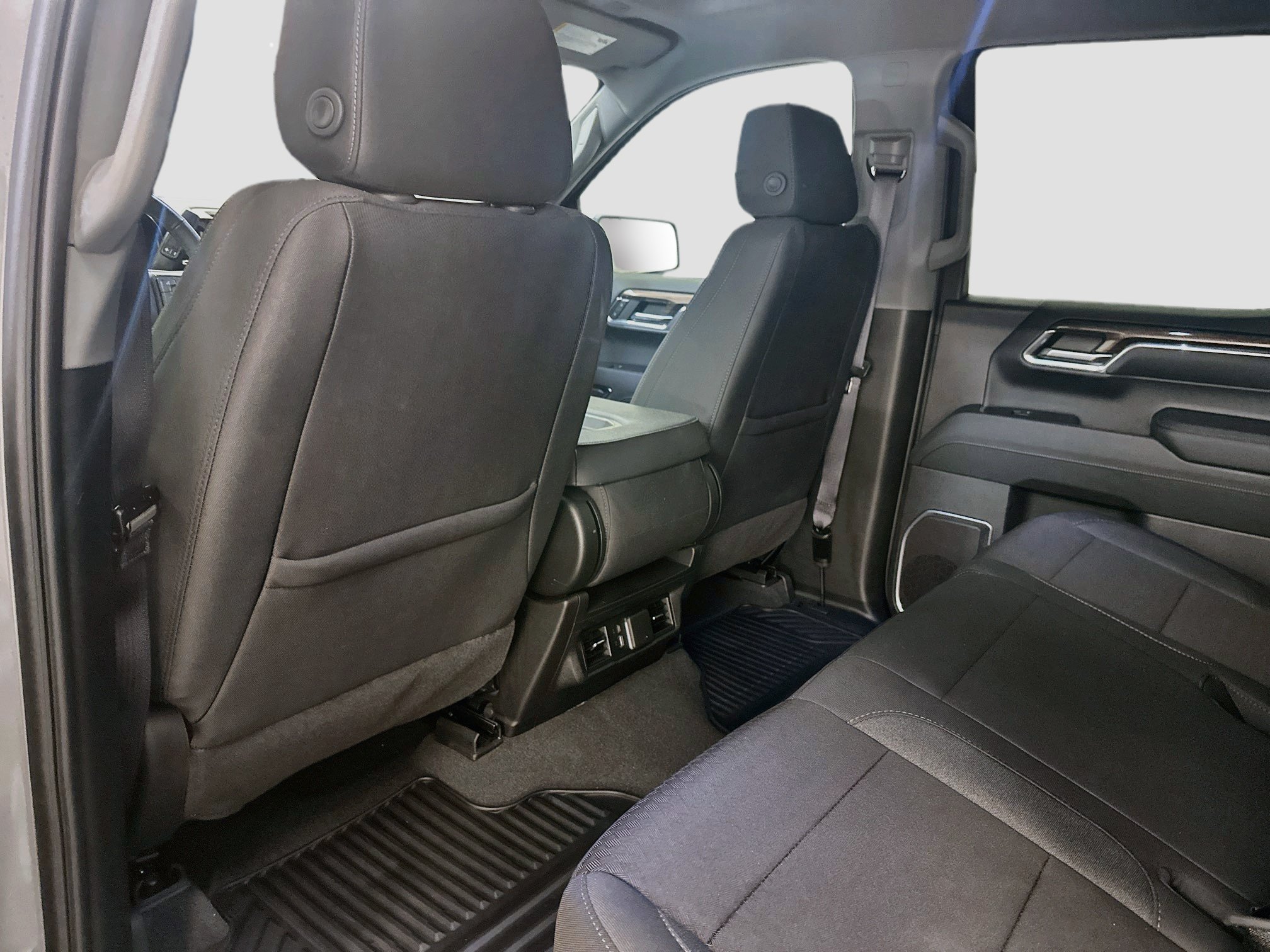 Used 2024 Chevrolet Silverado 1500 LT AWD/4WD image 28