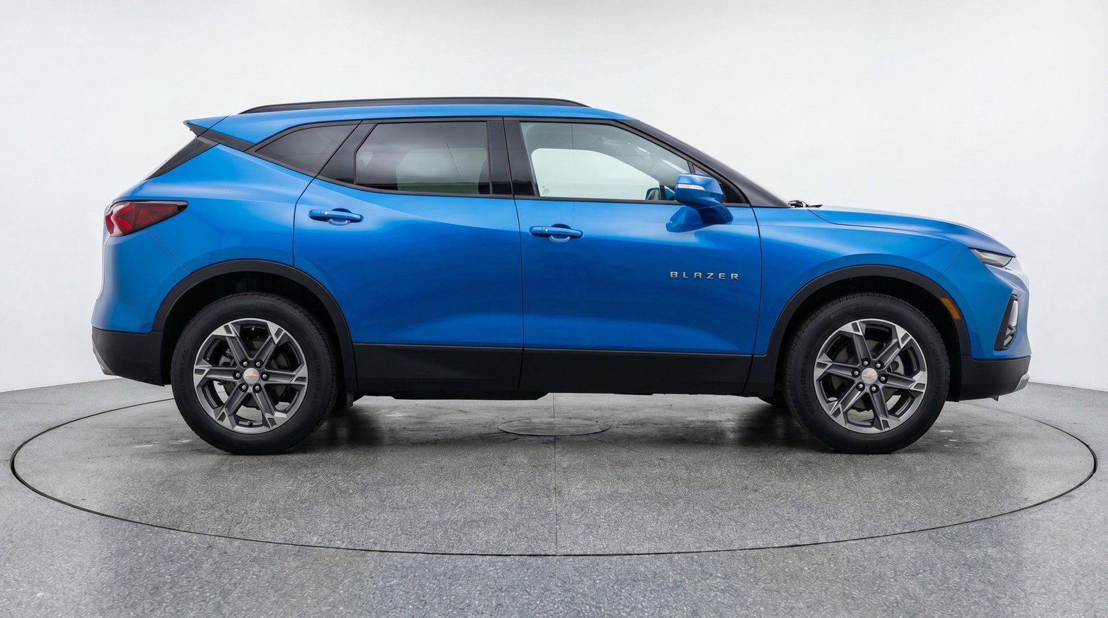 Used 2025 Chevrolet Blazer LT image 11