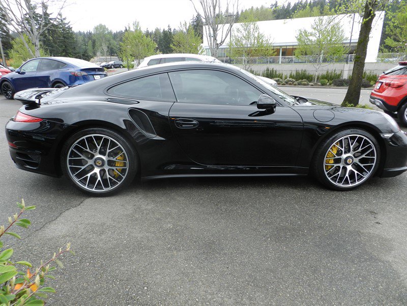 Used 2014 Porsche 911 Turbo S AWD/4WD image 8
