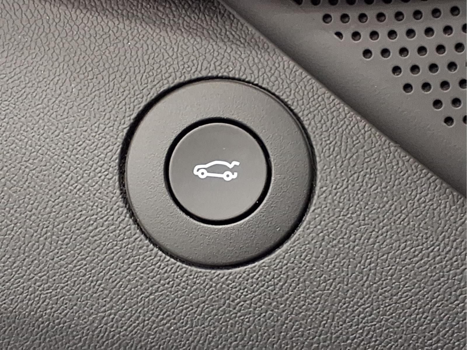 Used 2022 Chevrolet Camaro ZL1 RWD image 21