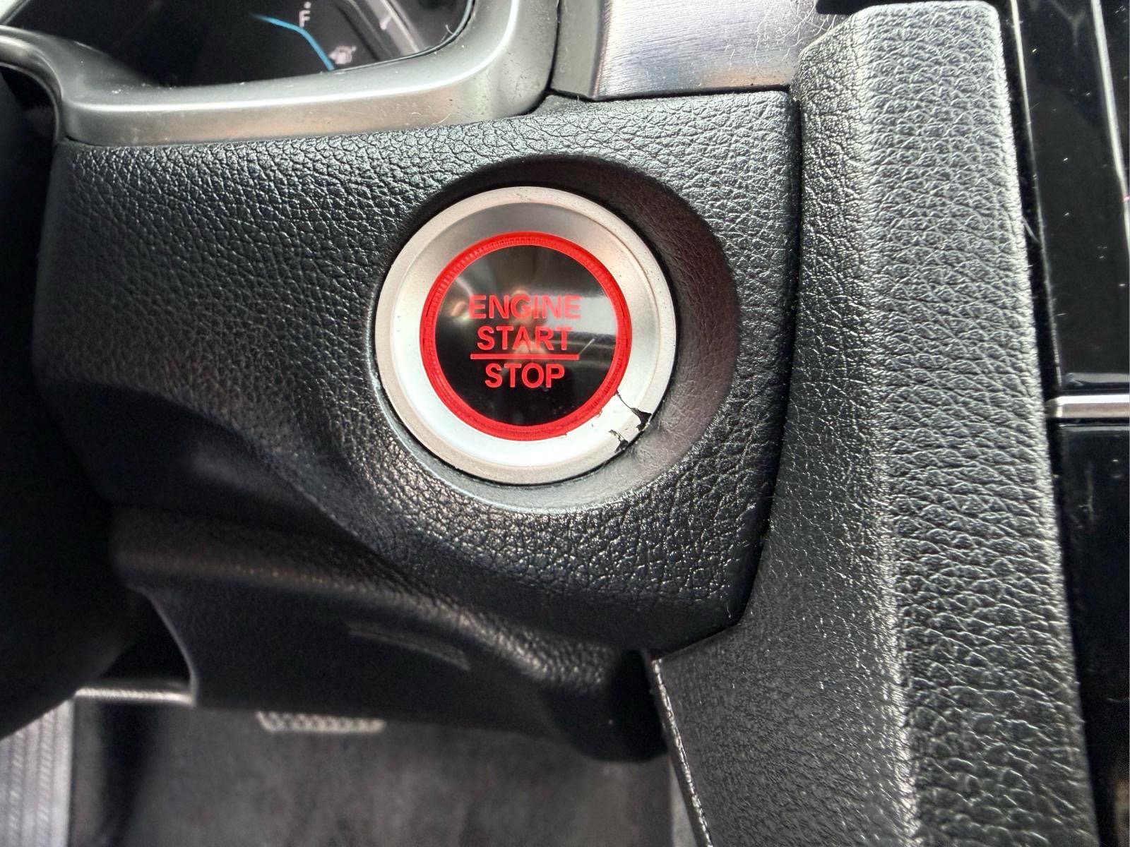 Used 2017 Honda Civic Touring image 26