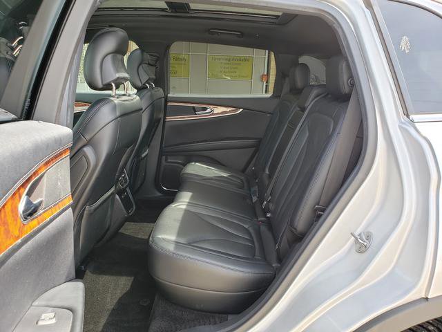 Used 2017 Lincoln MKX Reserve w/ Lincoln MKX Climate Package AWD/4WD image 13