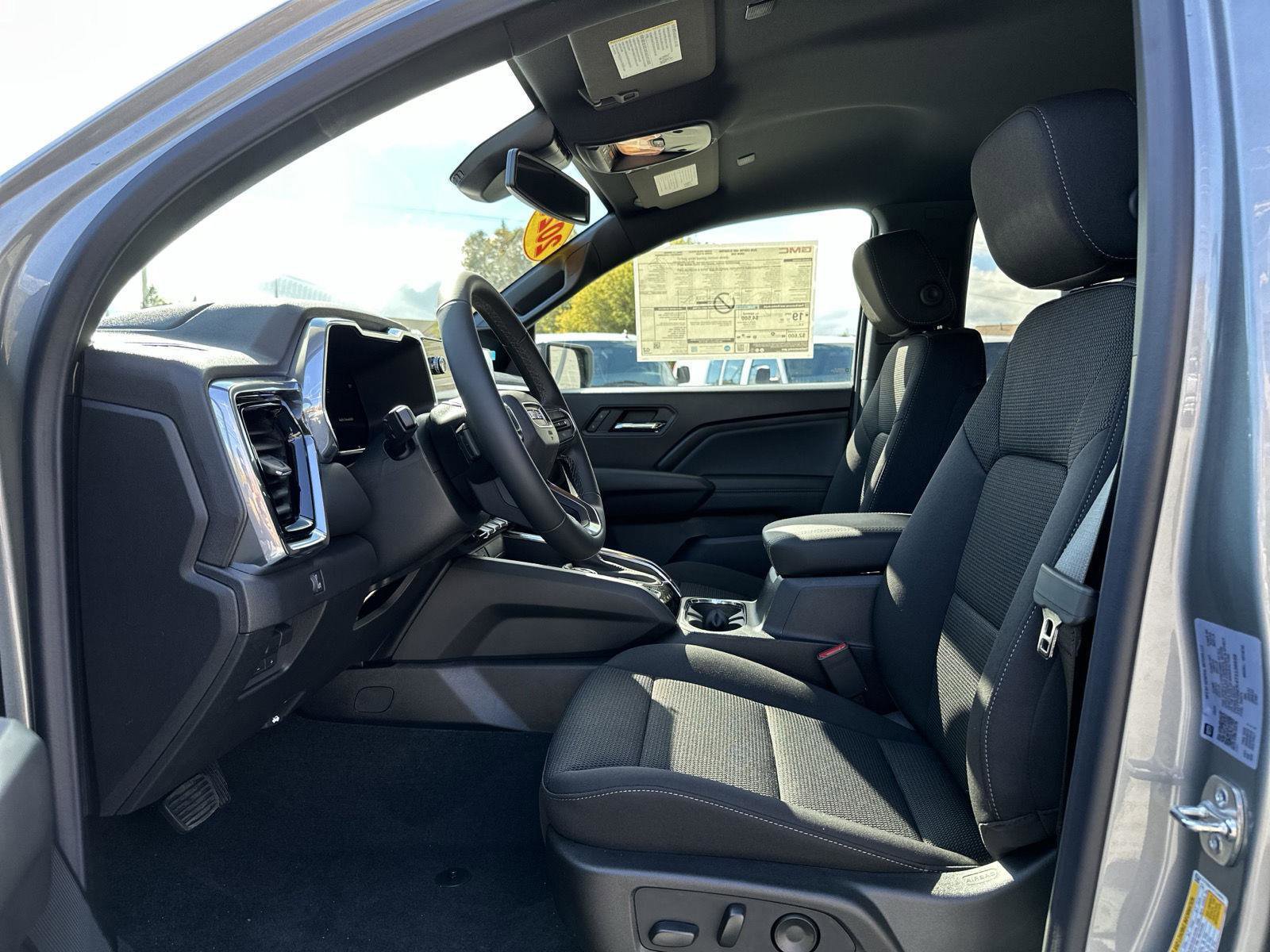 New 2026 GMC Canyon Elevation w/ Convenience Package image 9